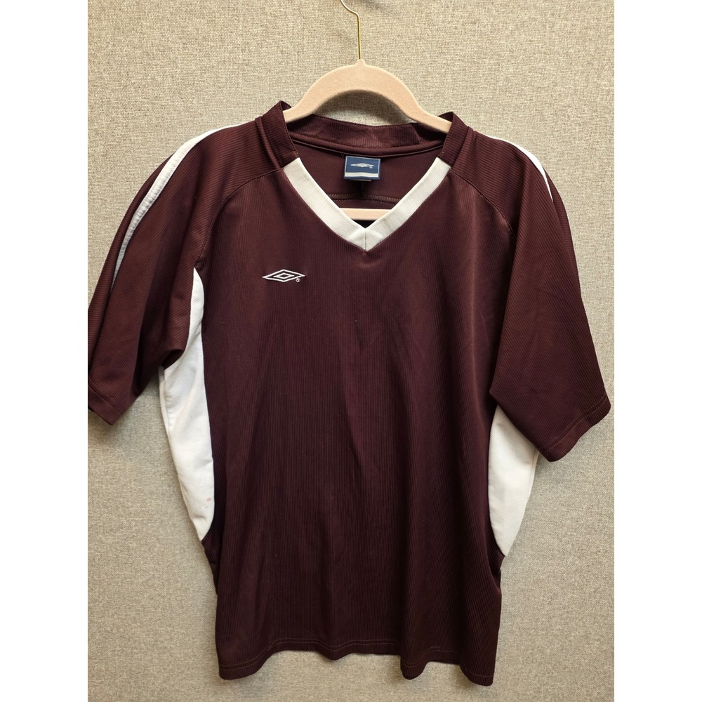 Umbro Soccer Jersey Mens Large Maroon White V-Neck Athletic Training Shirt Logo